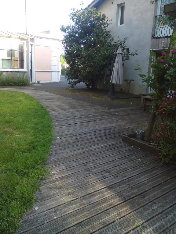Chambres D'Hotes Au Grillon Dort Moustey Екстериор снимка