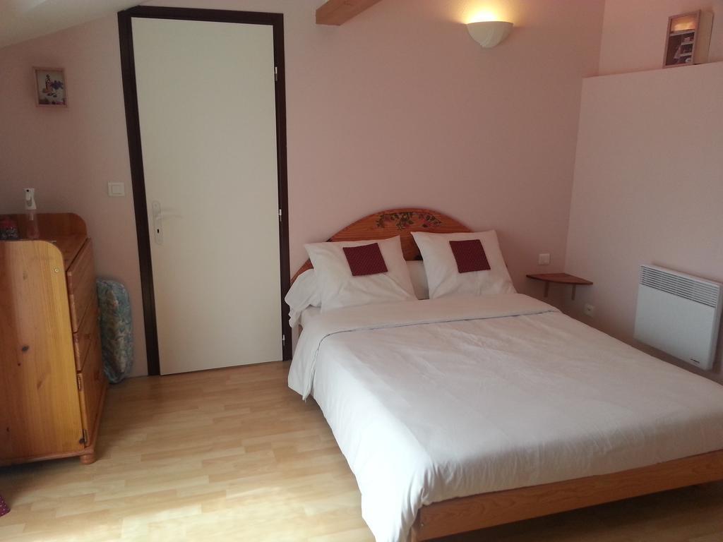 Chambres D'Hotes Au Grillon Dort Moustey Стая снимка